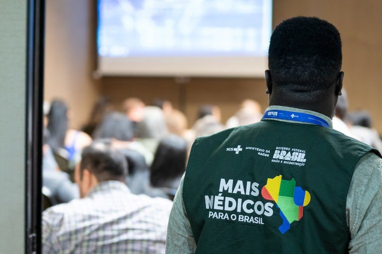 Mato Grosso recebe 89 novos profissionais do Mais Médicos para reforçar o atendimento em áreas vulneráveis e territórios indígenas