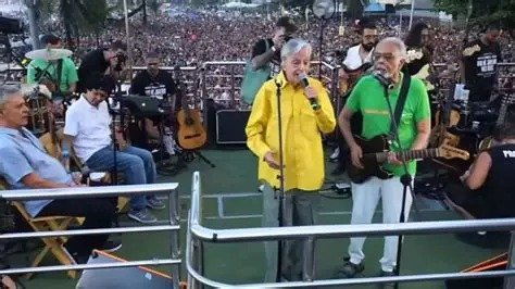 Hoje são contras, mas em 1979, Caetano, Chico e Gil voltaram do exílio com a anistia