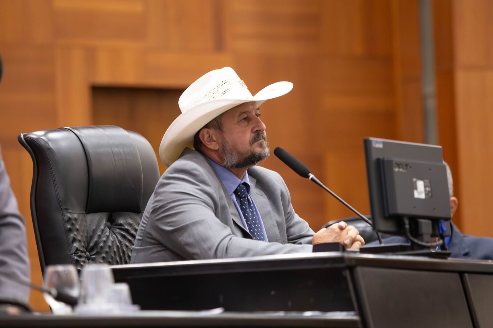 ’Lideranças partidárias’ derrubam proposta de Cattani que proibia posse de condenados por ‘rachadinha’ na ALMT