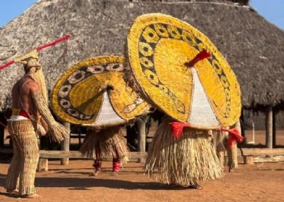 Casa Cuiabana recebe mostra Yakuni com máscaras sagradas Mehinaku